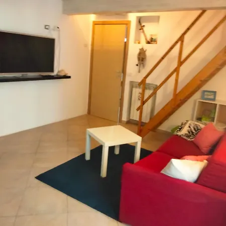 Stefy House *